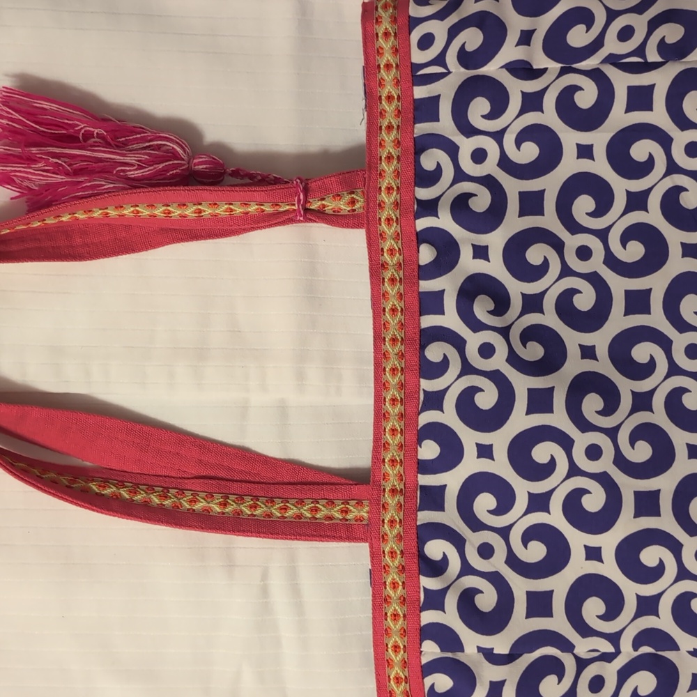 Buckhead Betties Large Tote - Picture 15 of 15